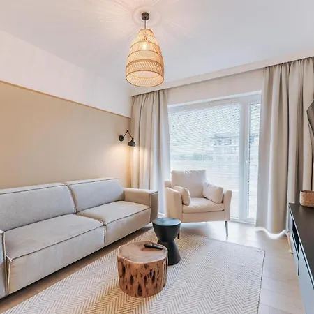 Aqua Polanki Bodnar コウォブジェク