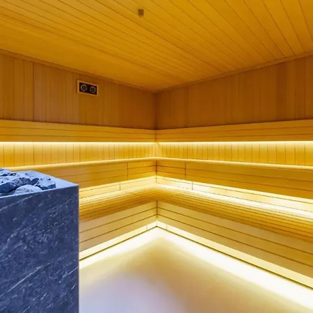 Aqua Polanki Bodnar *