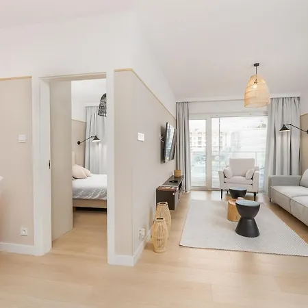 Aqua Polanki Bodnar *