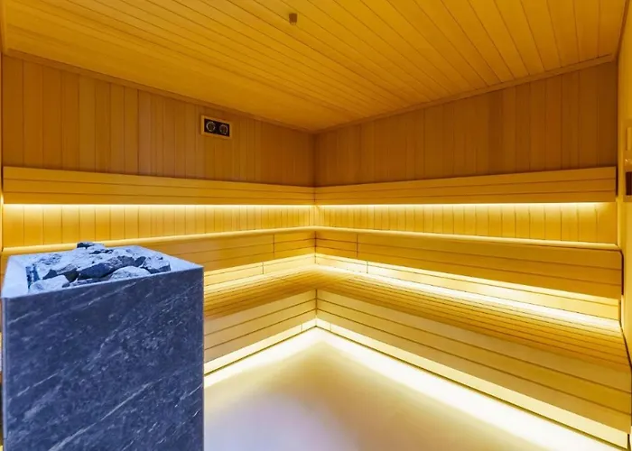 Aqua Polanki Bodnar *